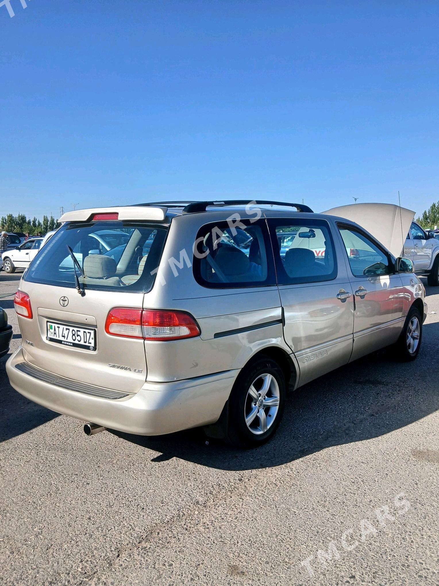 Toyota Sienna 2002 - 145 000 TMT - Дашогуз - img 5