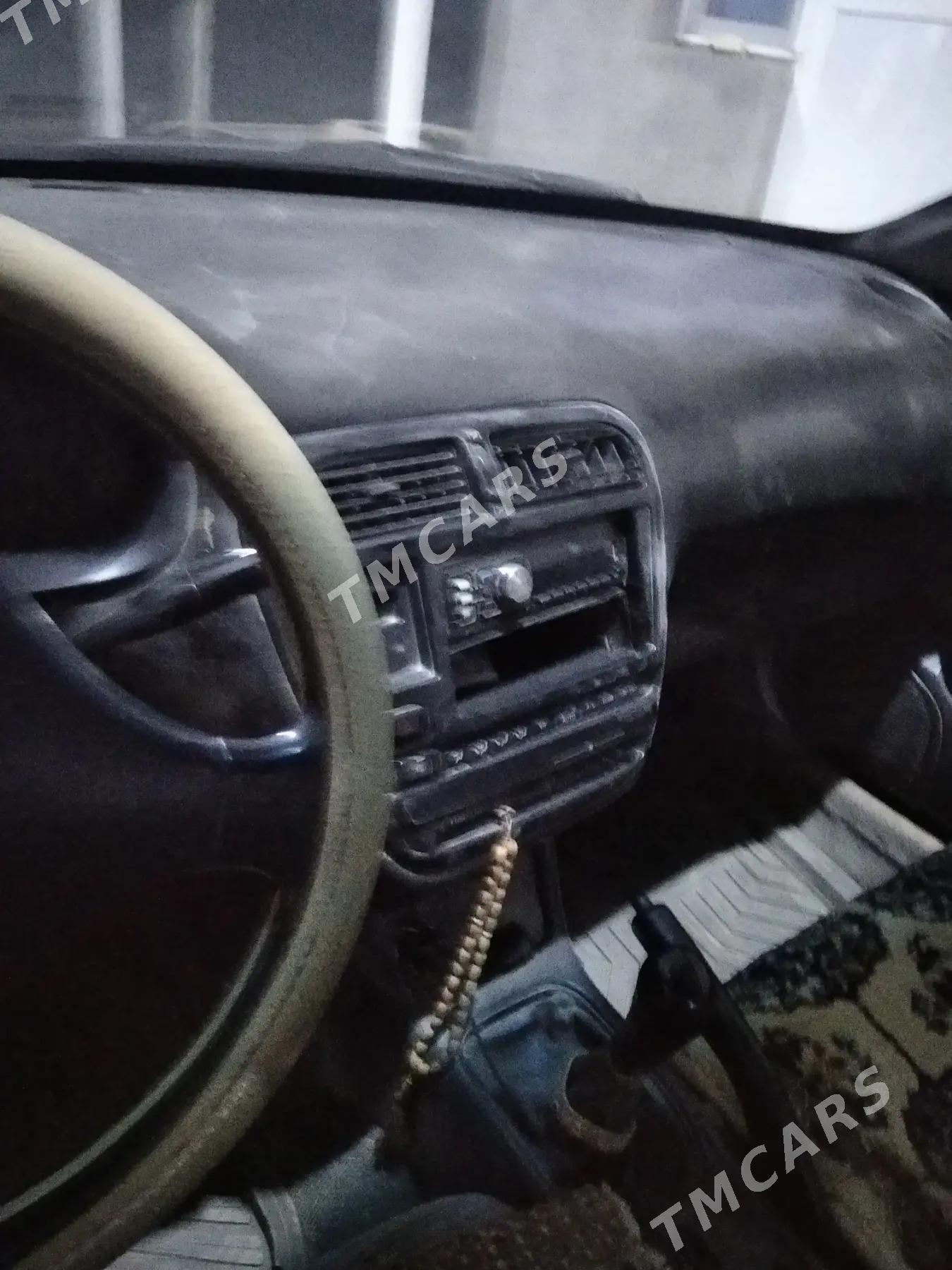 Toyota Carina 1992 - 32 000 TMT - Тагтабазар - img 3