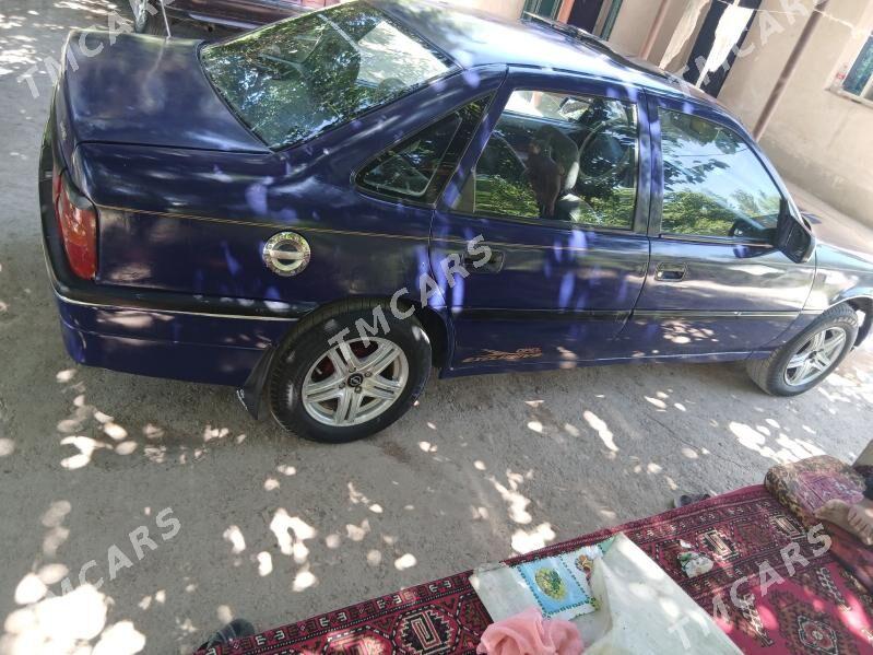 Opel Vectra 1992 - 32 000 TMT - Губадаг - img 8
