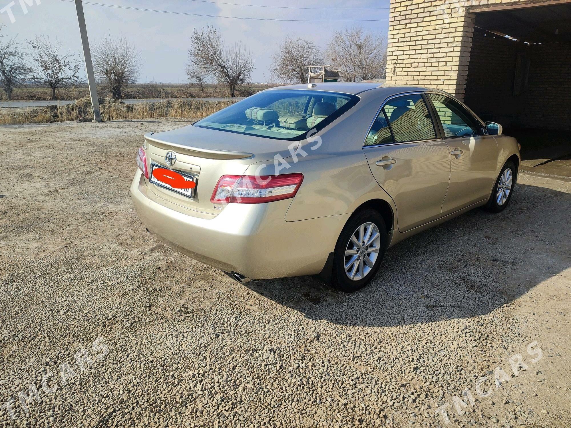 Toyota Camry 2010 - 190 000 TMT - Мары - img 2