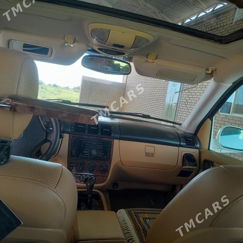 Mercedes-Benz ML350 1999 - 100 000 TMT - Мургап - img 4
