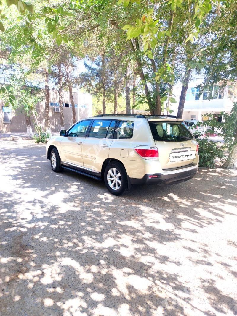 Toyota Highlander 2011 - 279 000 TMT - Сакарчага - img 2