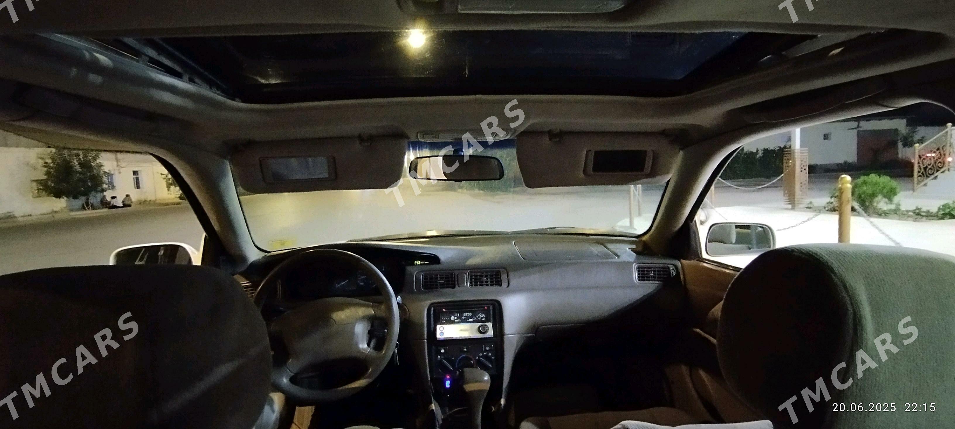 Toyota Camry 2001 - 125 000 TMT - Дашогуз - img 4