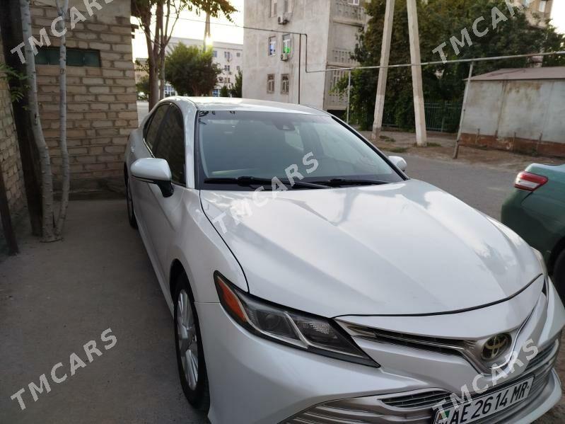 Toyota Camry 2018 - 220 000 TMT - Мары - img 2