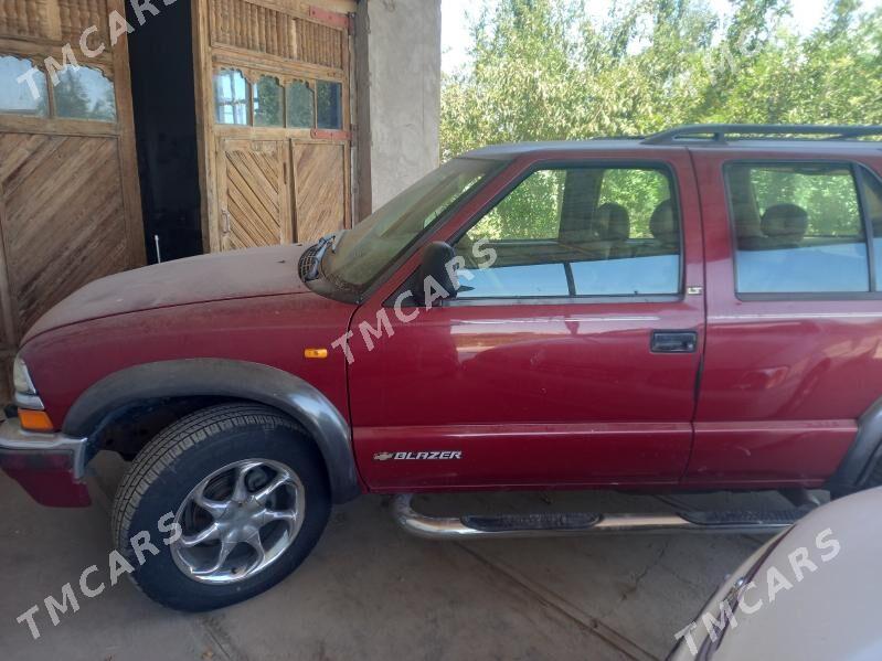 Chevrolet Blazer 1998 - 50 000 TMT - Boldumsaz - img 4