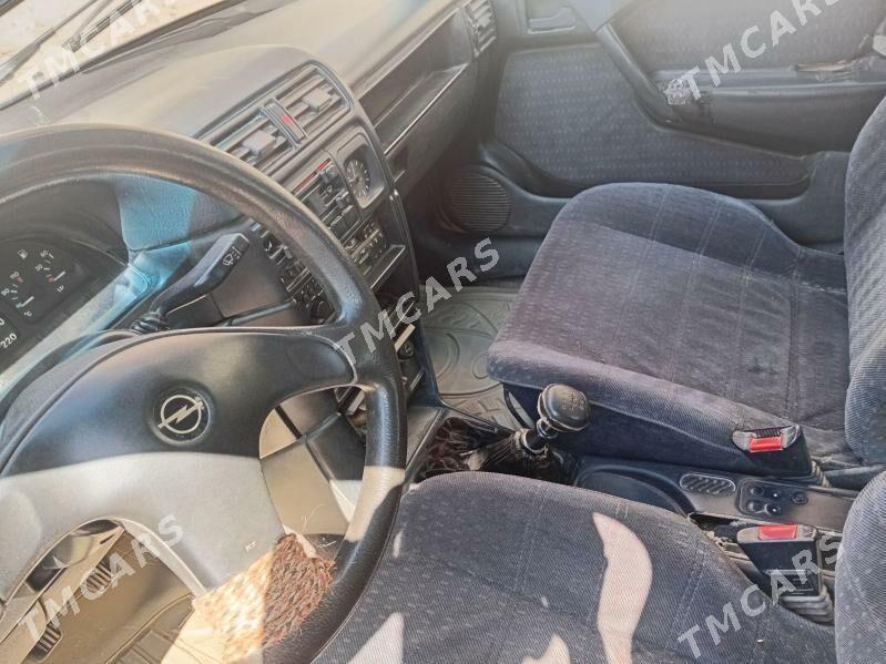 Opel Vectra 1994 - 40 000 TMT - Шабатский этрап - img 2