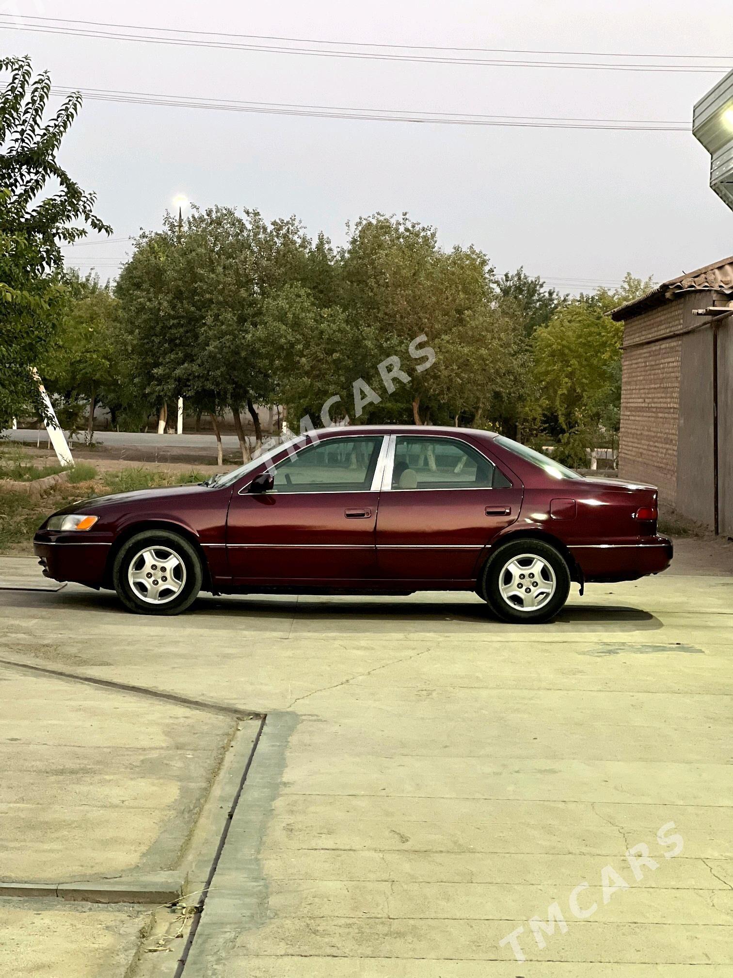 Toyota Camry 1998 - 113 000 TMT - Теджен - img 4
