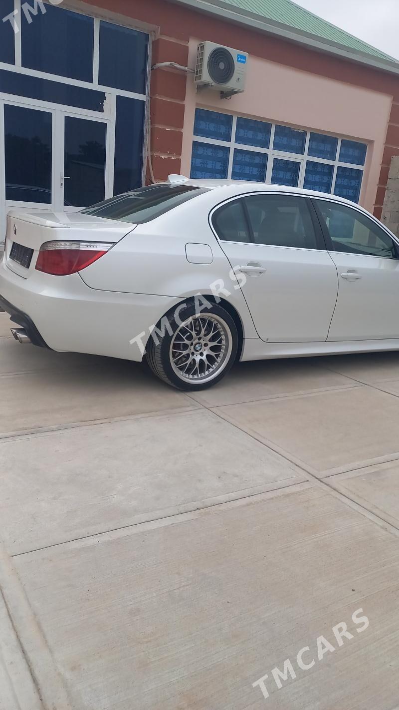 BMW E60 2007 - 190 000 TMT - Kaka - img 2