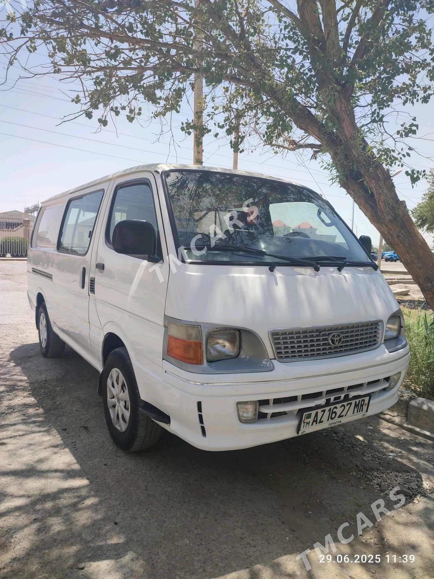 Toyota Hiace 2002 - 130 000 TMT - Mary - img 2