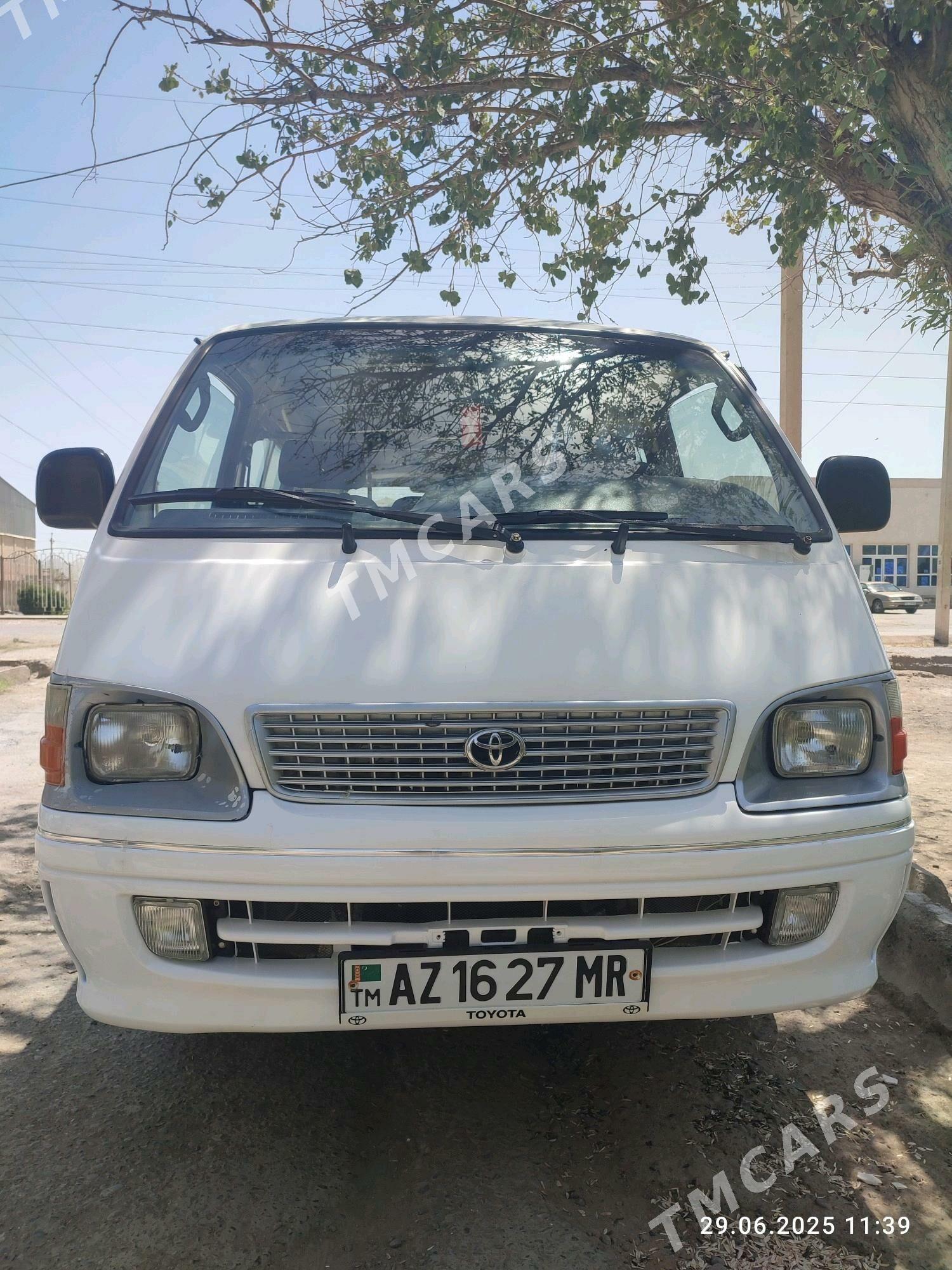 Toyota Hiace 2002 - 130 000 TMT - Mary - img 6