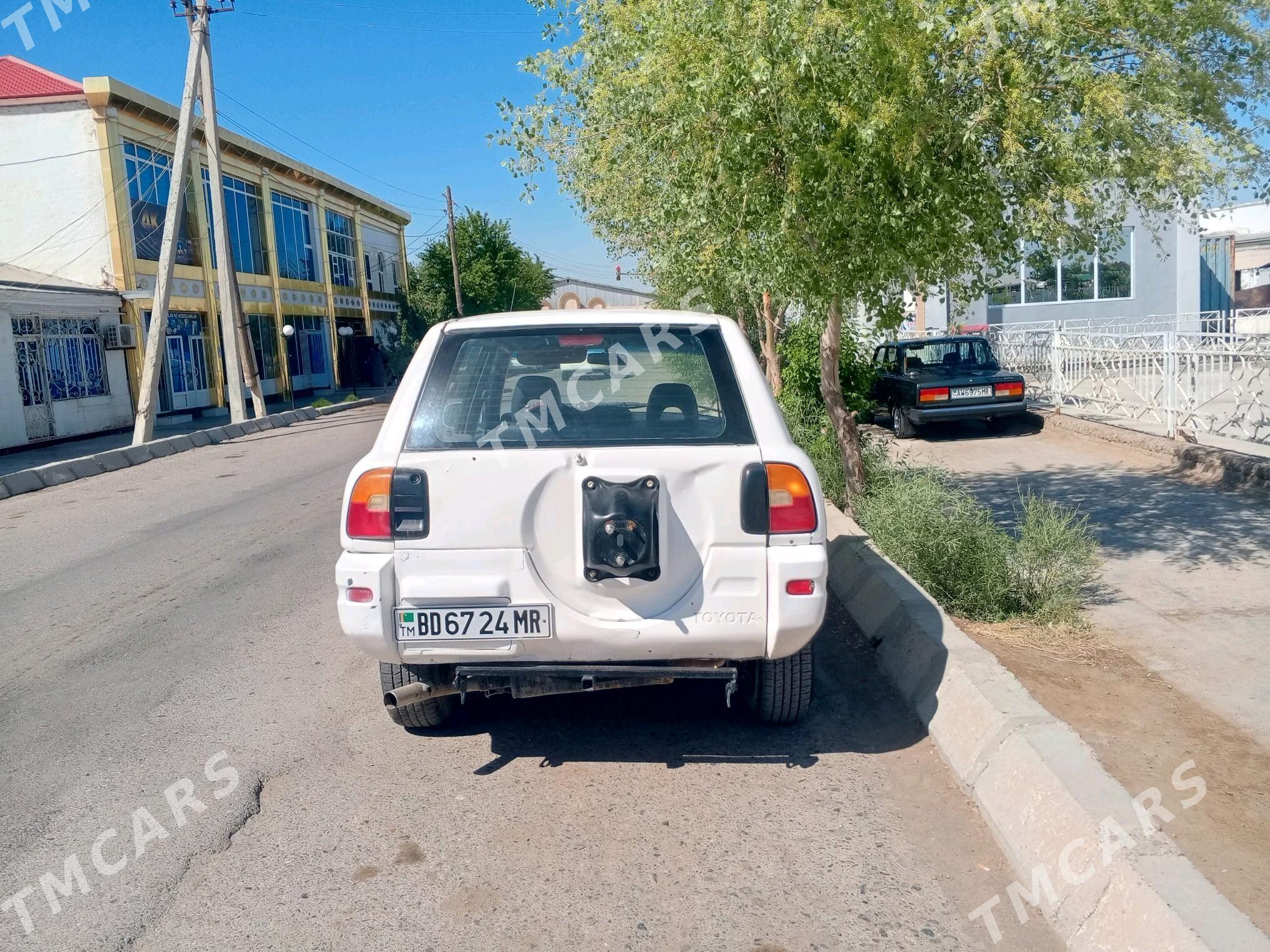 Toyota RAV4 1997 - 60 000 TMT - Ýolöten - img 4