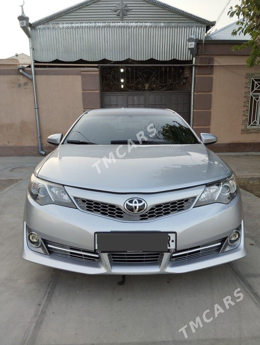 Toyota Camry 2013 - 228 000 TMT - Мары - img 3