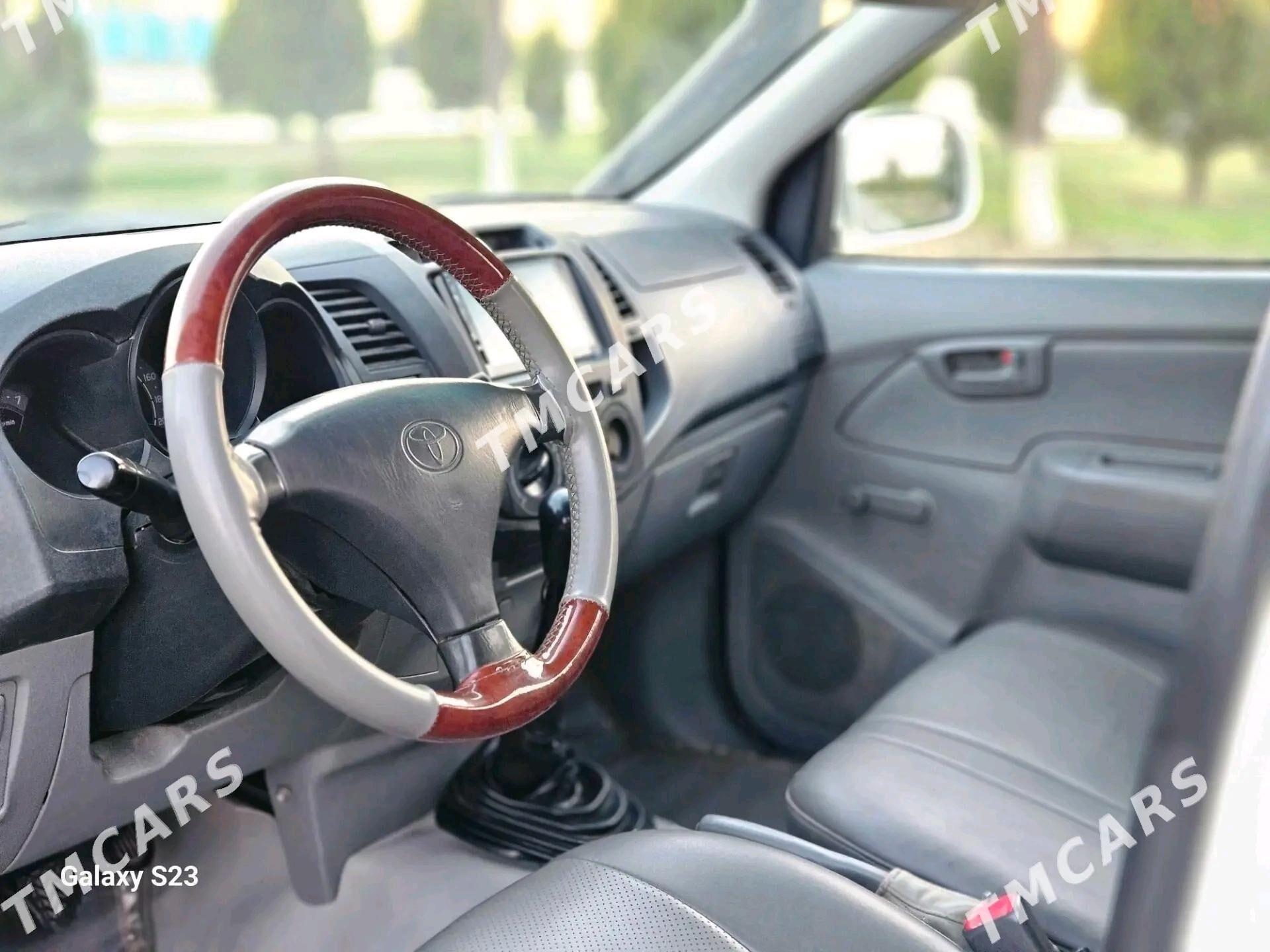 Toyota Hilux 2007 - 170 000 TMT - етр. Туркменбаши - img 2