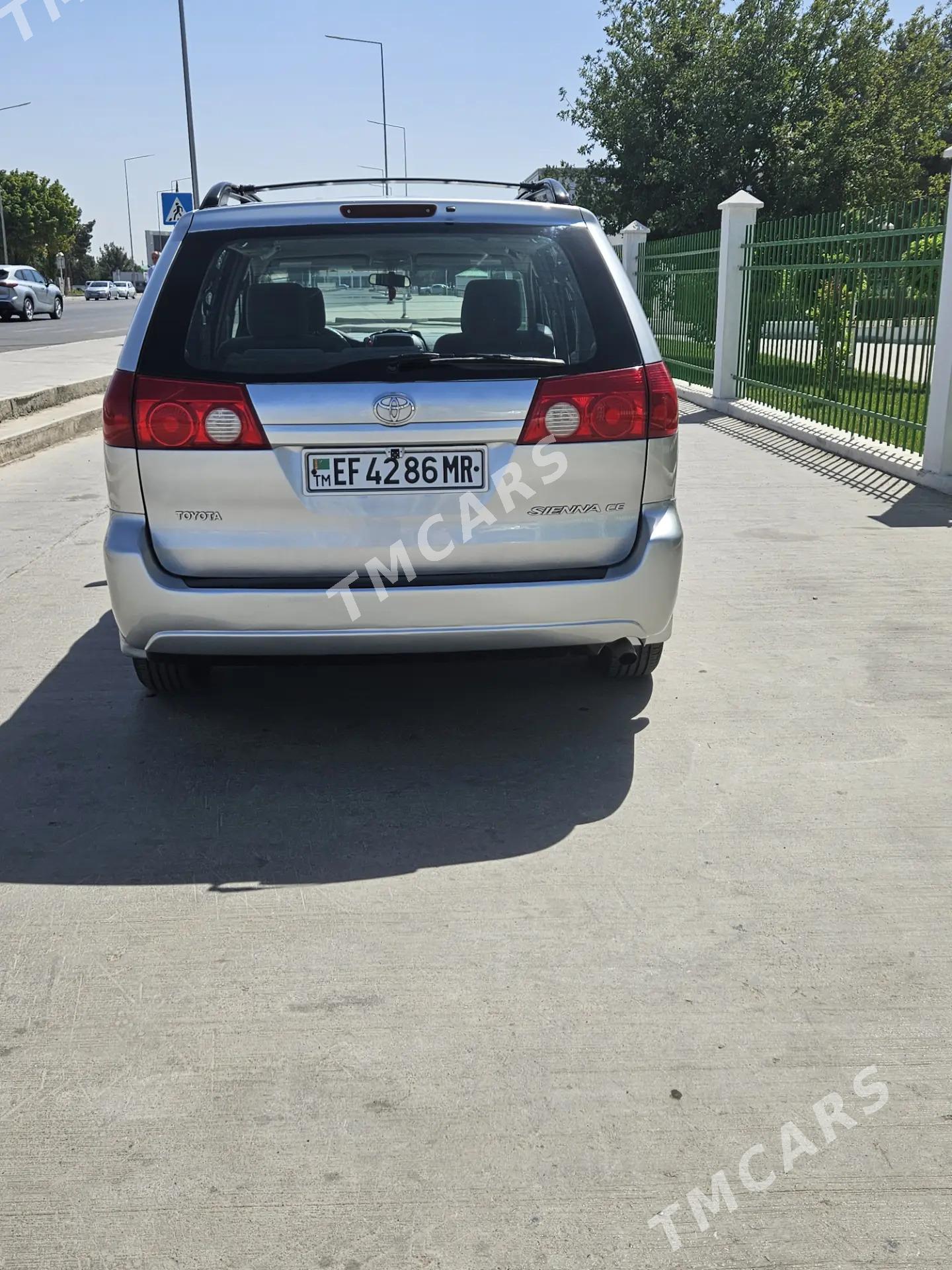 Toyota Sienna 2007 - 200 000 TMT - Мары - img 2