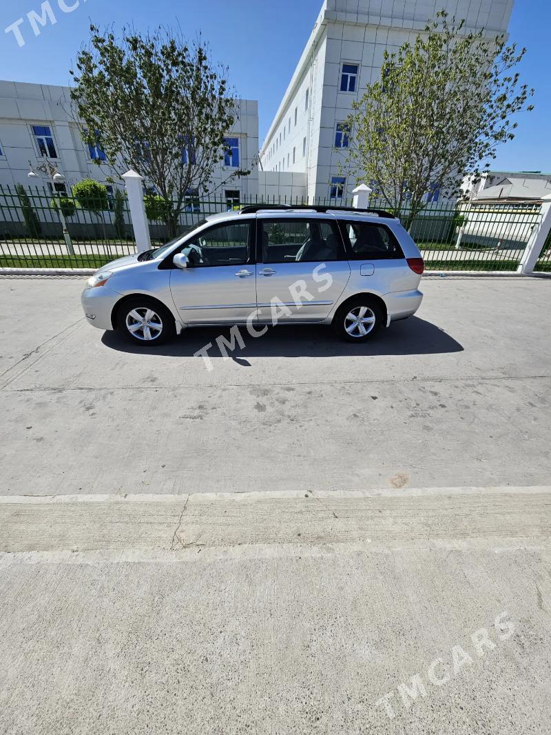 Toyota Sienna 2007 - 200 000 TMT - Мары - img 3