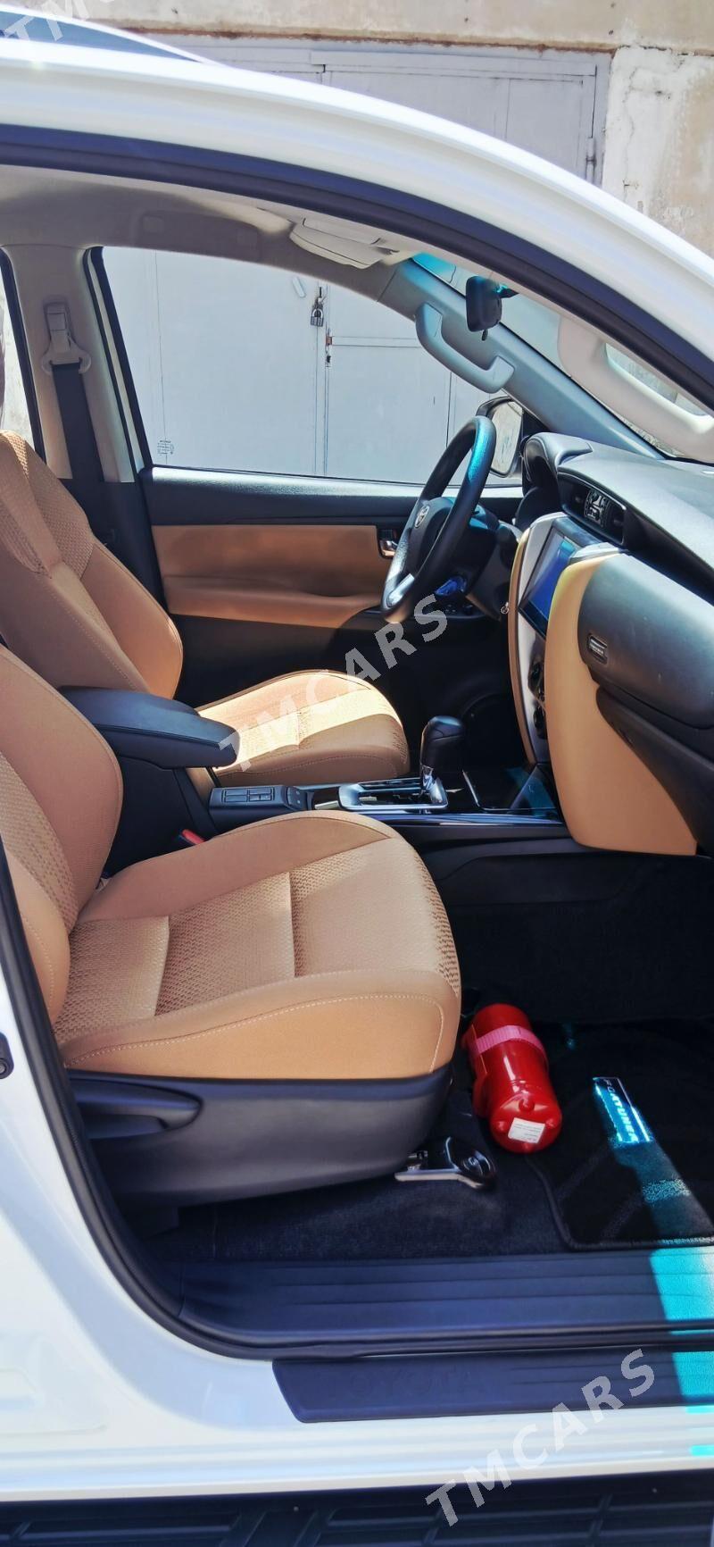 Toyota Fortuner 2024 - 645 000 TMT - Aşgabat - img 2