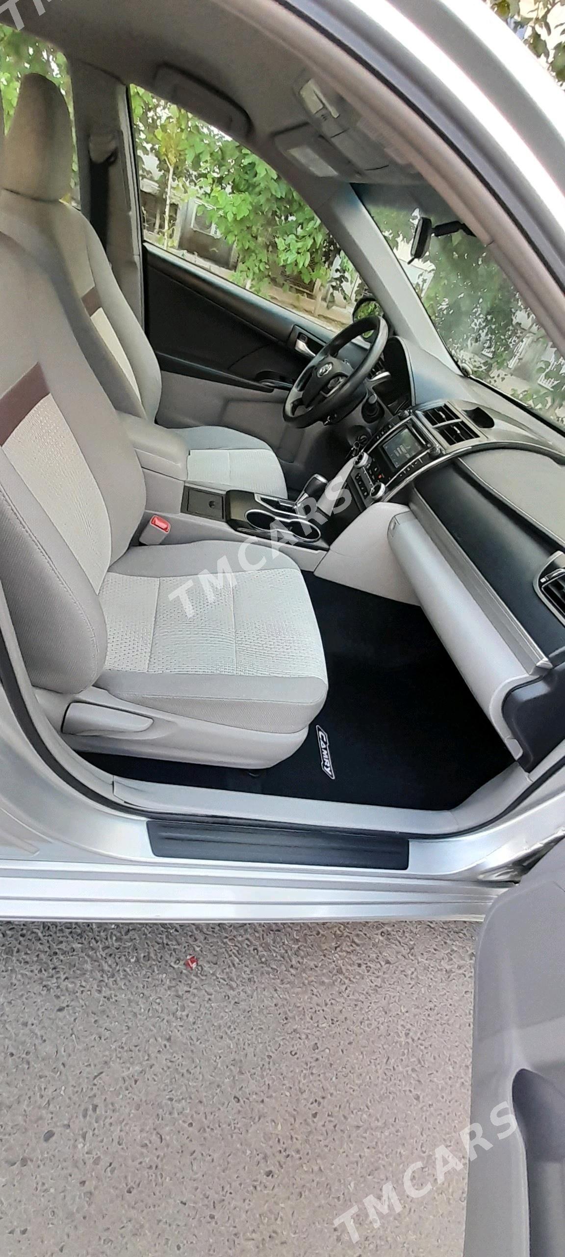 Toyota Camry 2012 - 210 000 TMT - Aşgabat - img 9