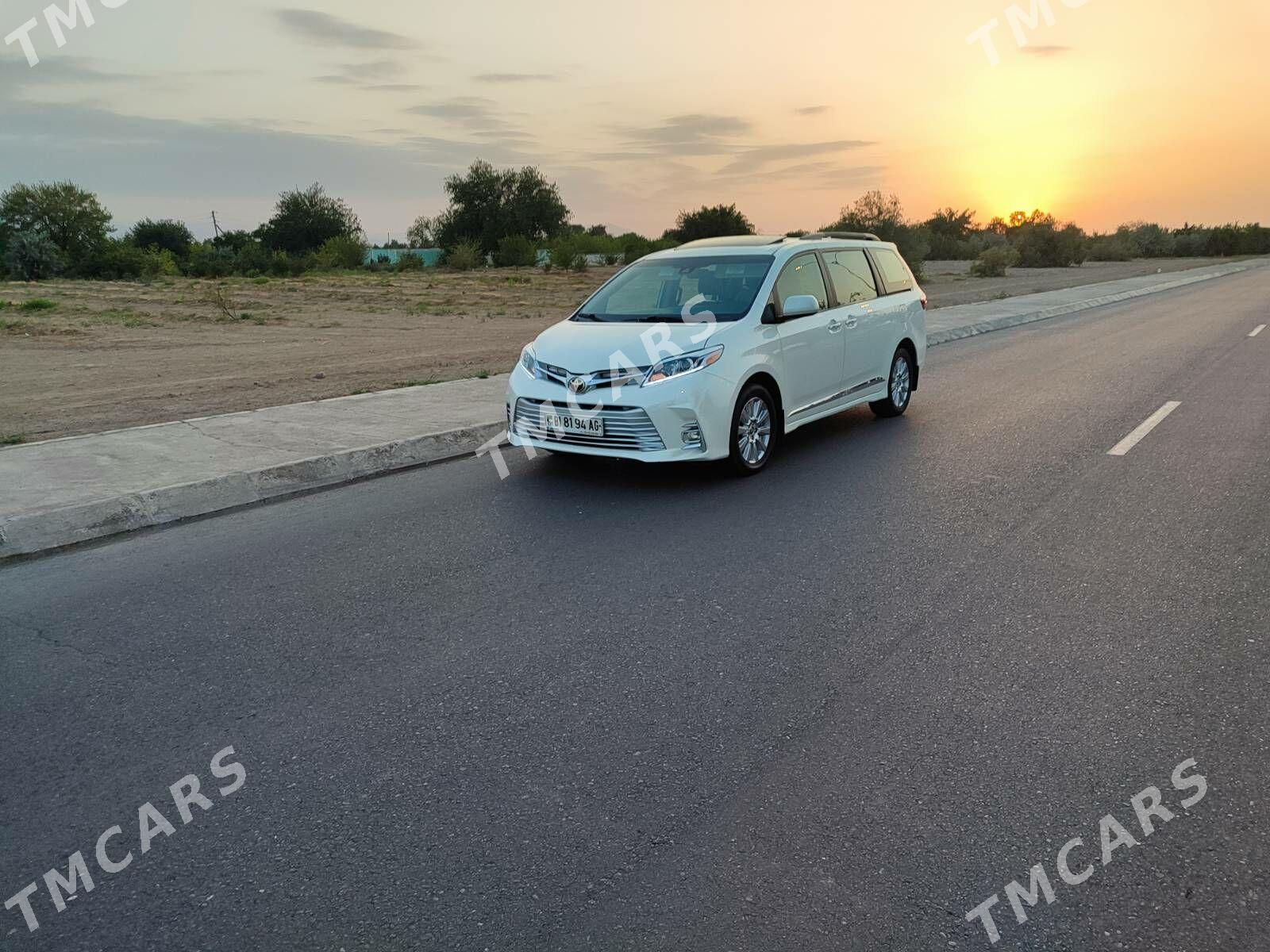 Toyota Sienna 2020 - 360 000 TMT - Ашхабад - img 2