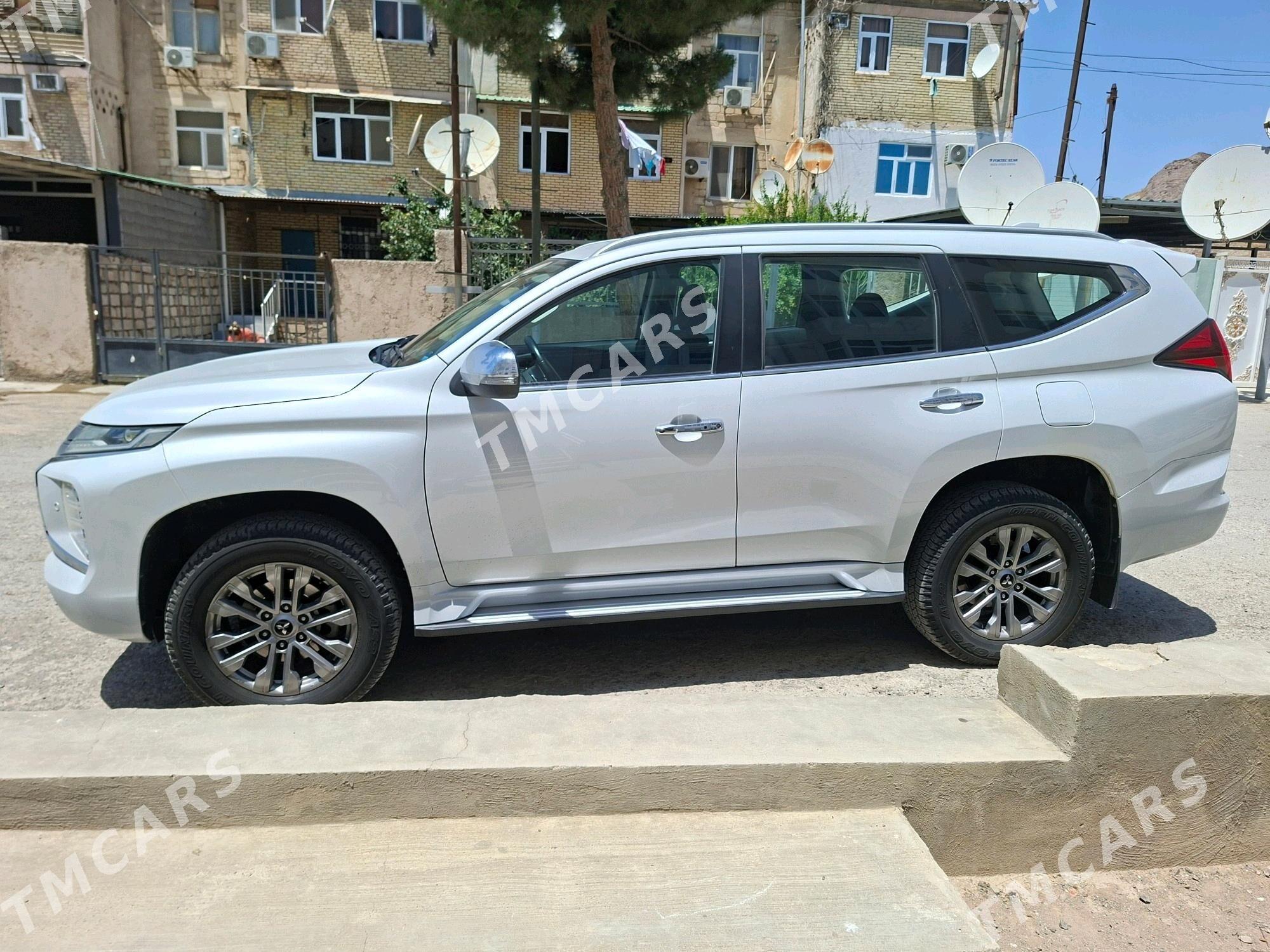 Mitsubishi Pajero 2020 - 420 000 TMT - Türkmenbaşy - img 3