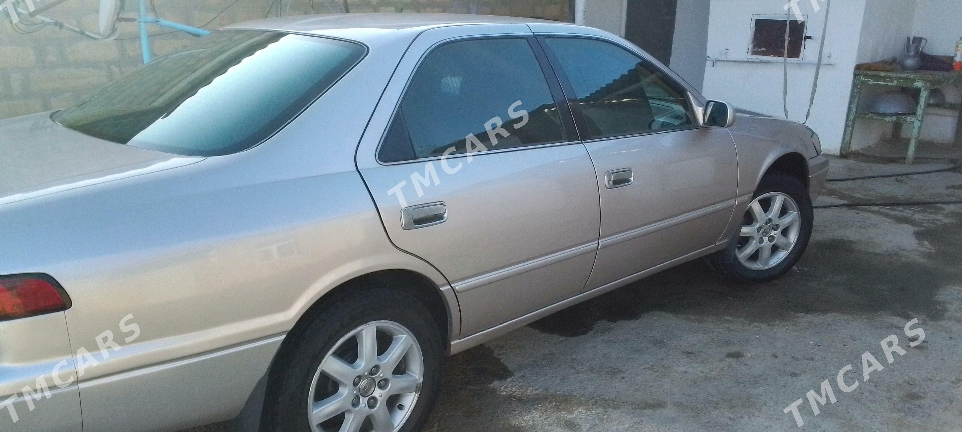 Toyota Camry 1999 - 140 000 TMT - Gyzylarbat - img 2