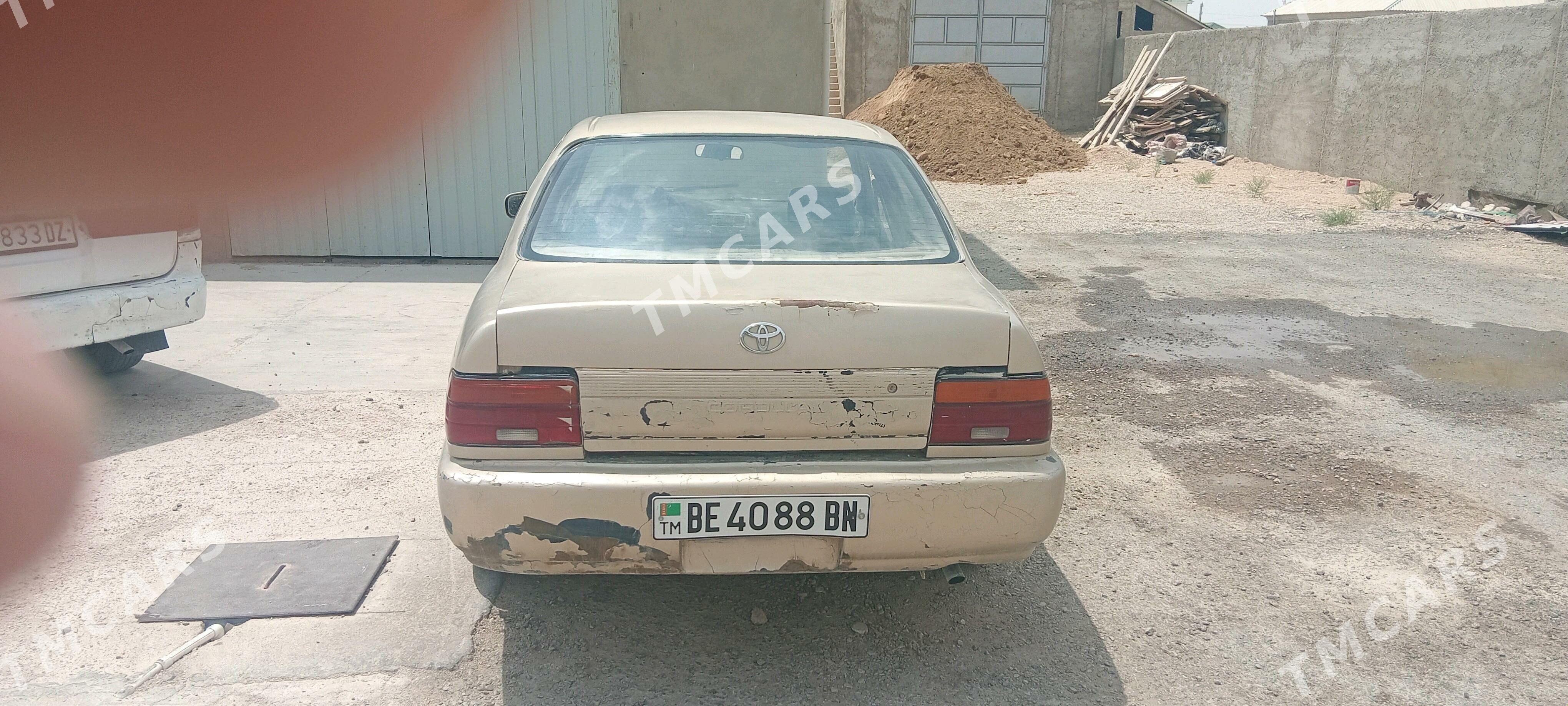 Toyota Corolla 1993 - 30 000 TMT - Balkanabat - img 4