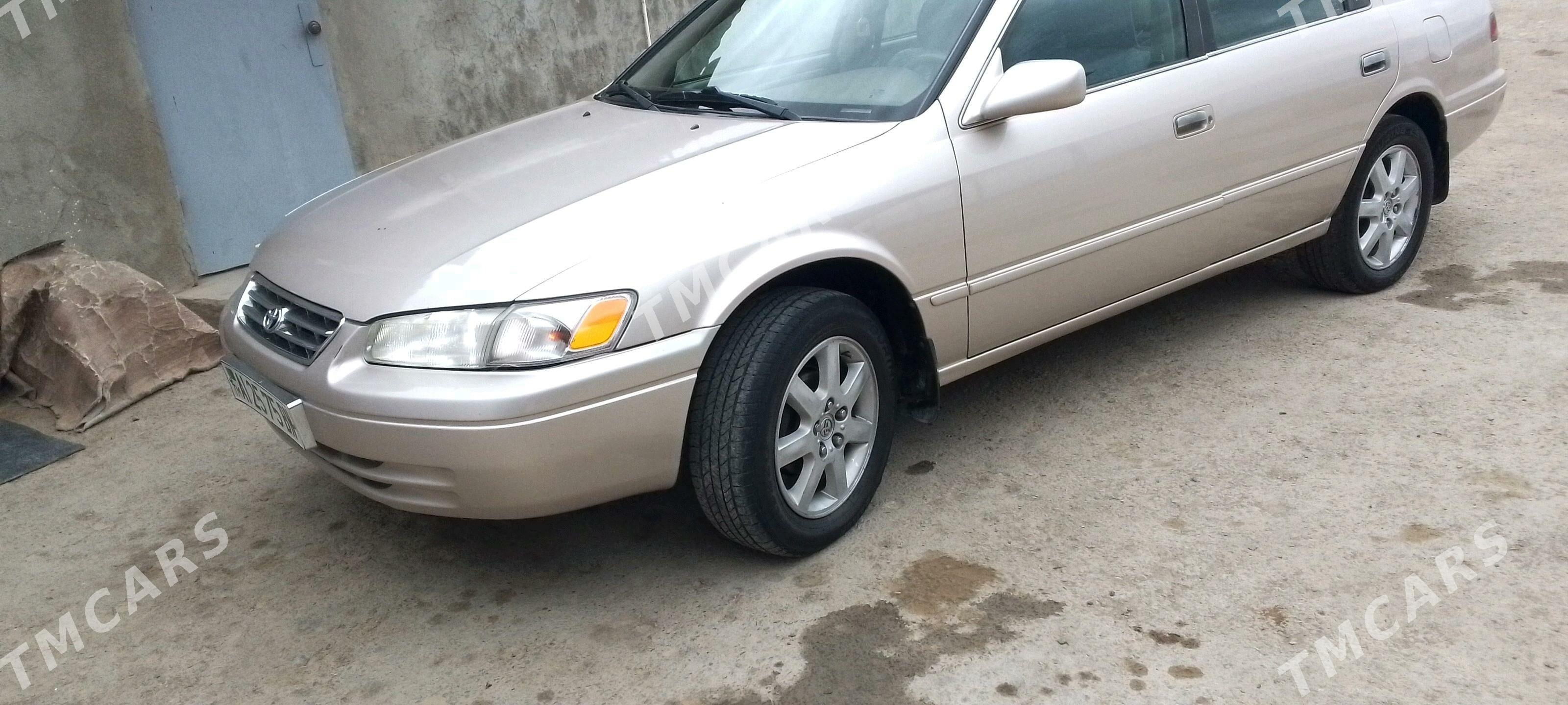 Toyota Camry 1999 - 140 000 TMT - Gyzylarbat - img 3
