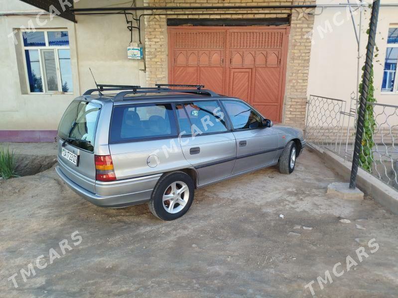 Opel Astra 1995 - 58 000 TMT - Шабатский этрап - img 3
