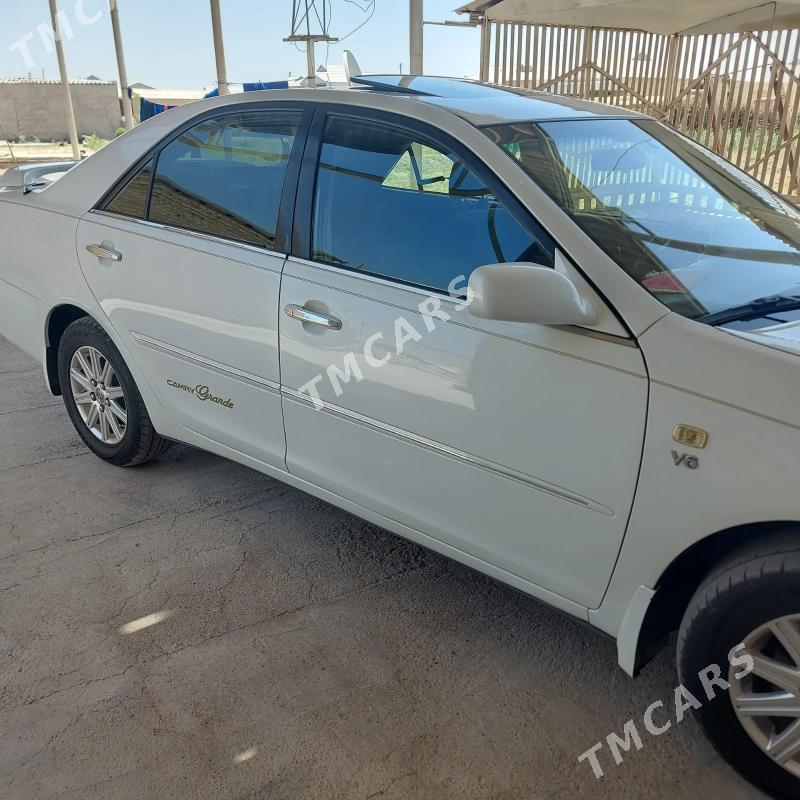 Toyota Camry 2003 - 180 000 TMT - Murgap - img 3