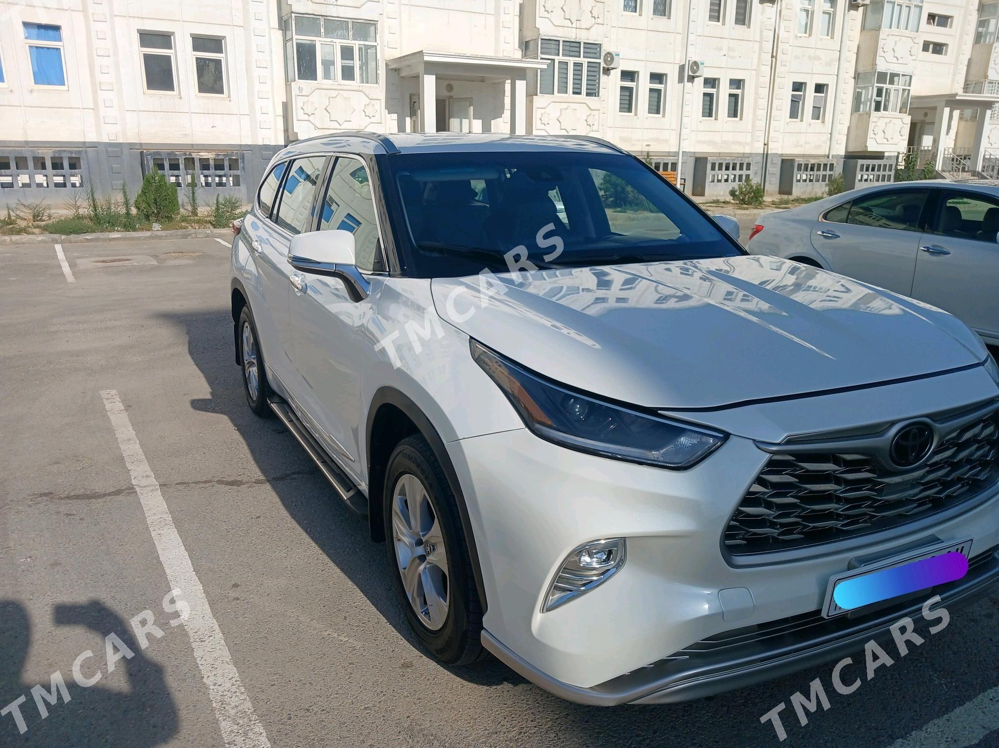Toyota Highlander 2021 - 500 000 TMT - Теджен - img 5
