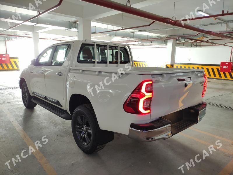 Toyota Hilux 2025 - 708 000 TMT - Ашхабад - img 4