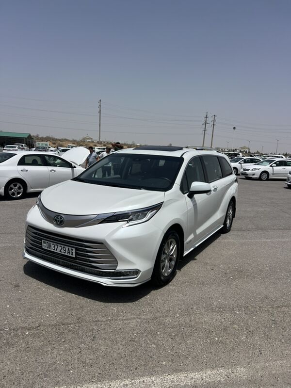 Toyota Sienna 2022 - 470 000 TMT - Ашхабад - img 5