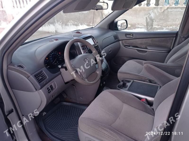 Toyota Sienna 2007 - 190 000 TMT - Esenguly - img 2
