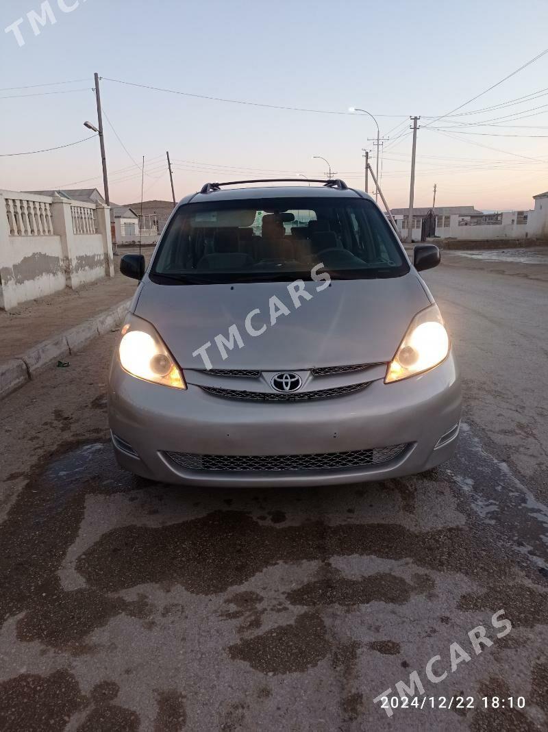 Toyota Sienna 2007 - 190 000 TMT - Esenguly - img 5