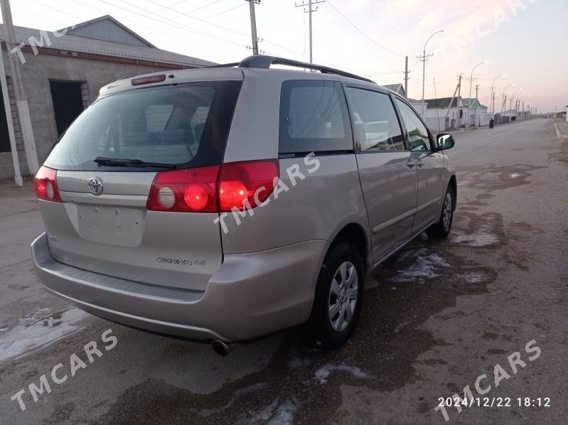 Toyota Sienna 2007 - 190 000 TMT - Esenguly - img 4