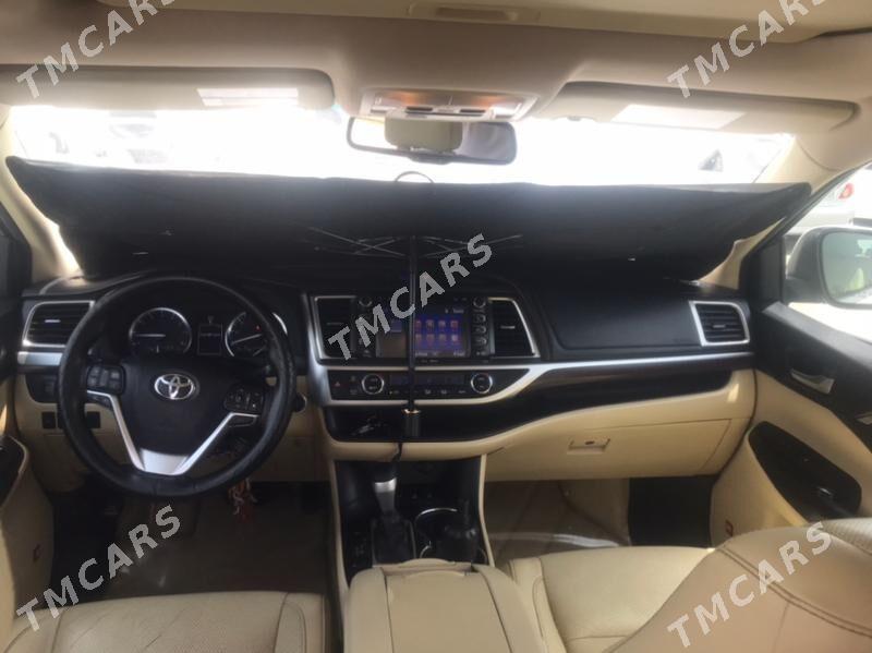 Toyota Highlander 2017 - 430 000 TMT - Ашхабад - img 4