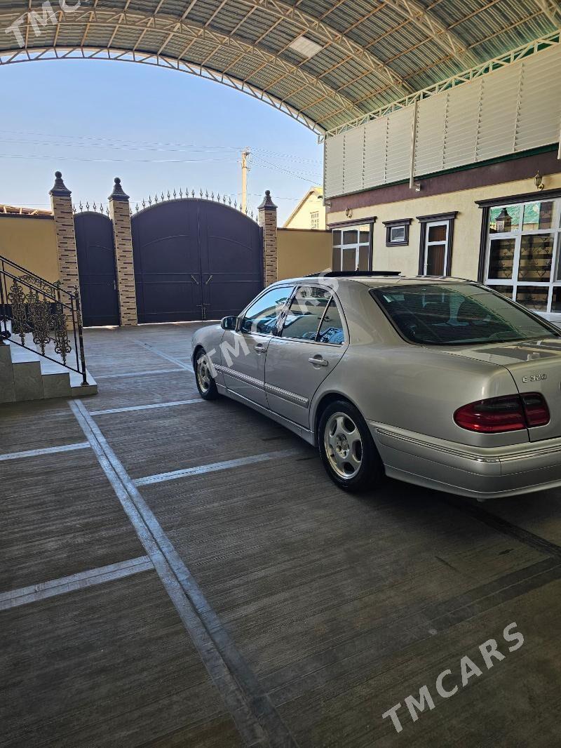 Mercedes-Benz E320 2001 - 130 000 TMT - Çoganly - img 5