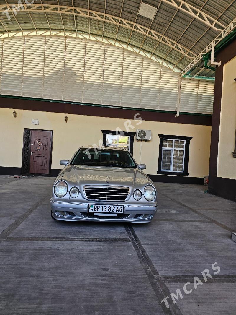 Mercedes-Benz E320 2001 - 130 000 TMT - Çoganly - img 6