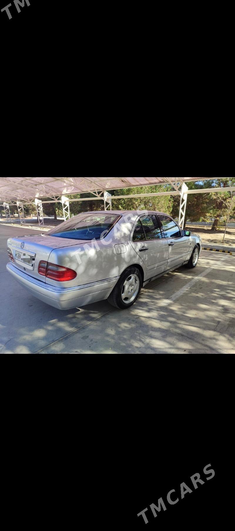 Mercedes-Benz E320 1998 - 100 000 TMT - Balkanabat - img 3
