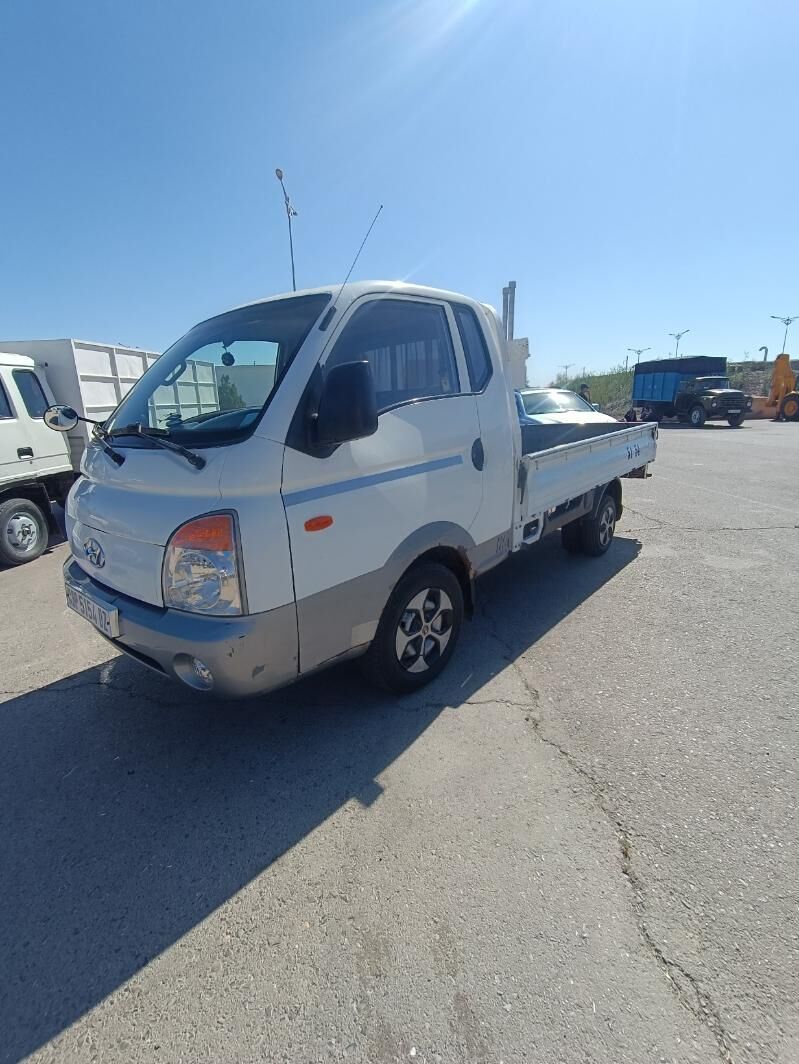 Kia Bongo 2005 - 130 000 TMT - Şabat etr. - img 5