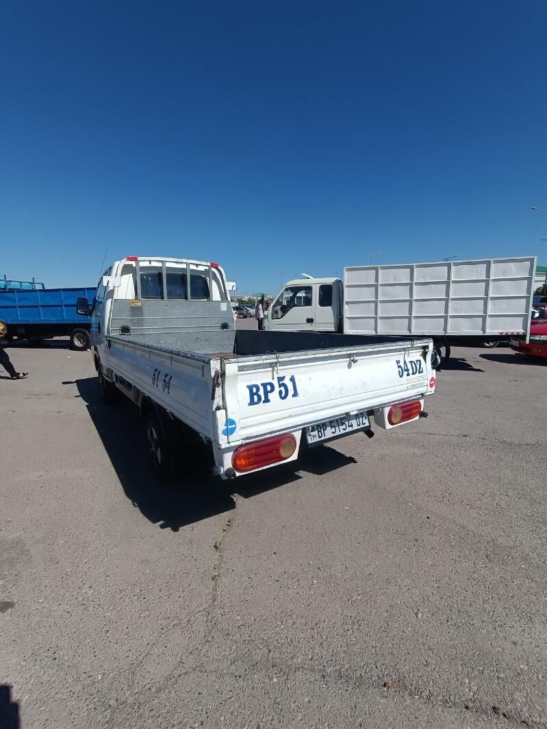 Kia Bongo 2005 - 130 000 TMT - Şabat etr. - img 4