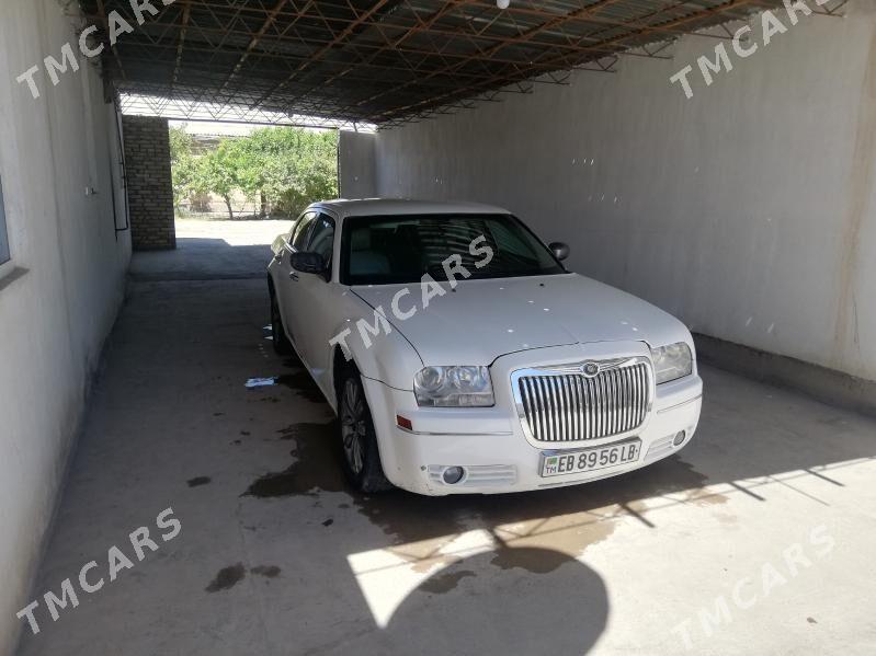 Chrysler 300C 2006 - 110 000 TMT - Саят - img 2