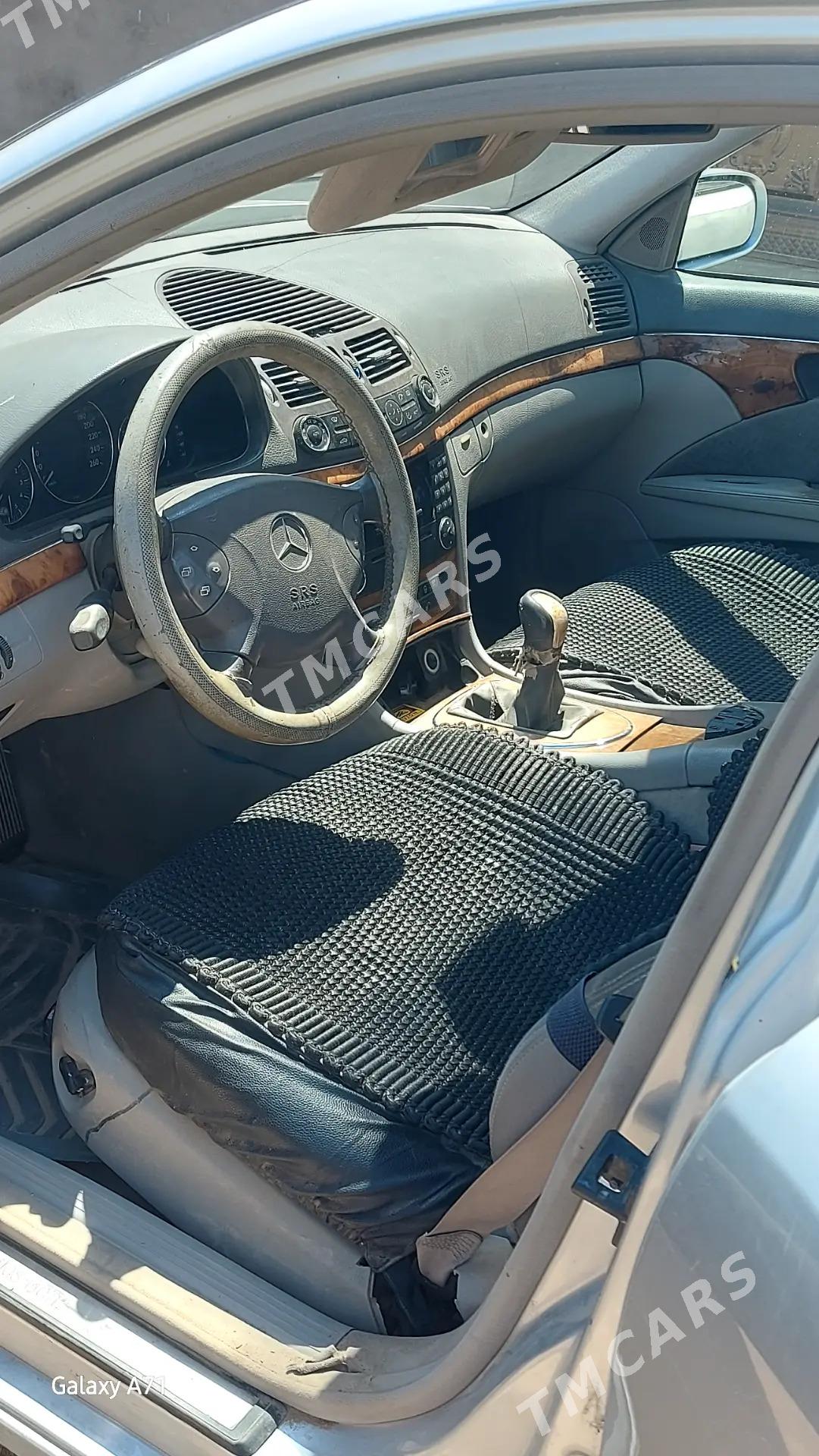 Mercedes-Benz E-Class 2003 - 100 000 TMT - Ашхабад - img 3