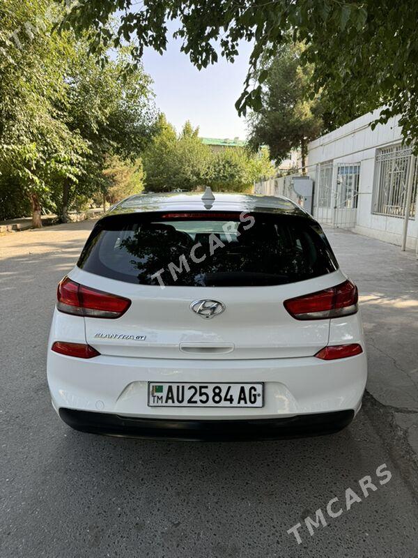 Hyundai Elantra GT 2018 - 200 000 TMT - Aşgabat - img 4