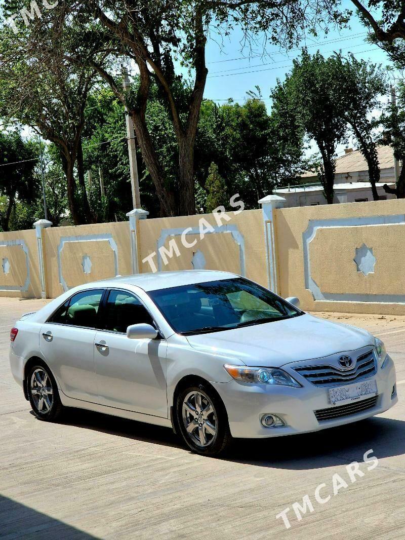 Toyota Camry 2010 - 175 000 TMT - Baýramaly - img 4