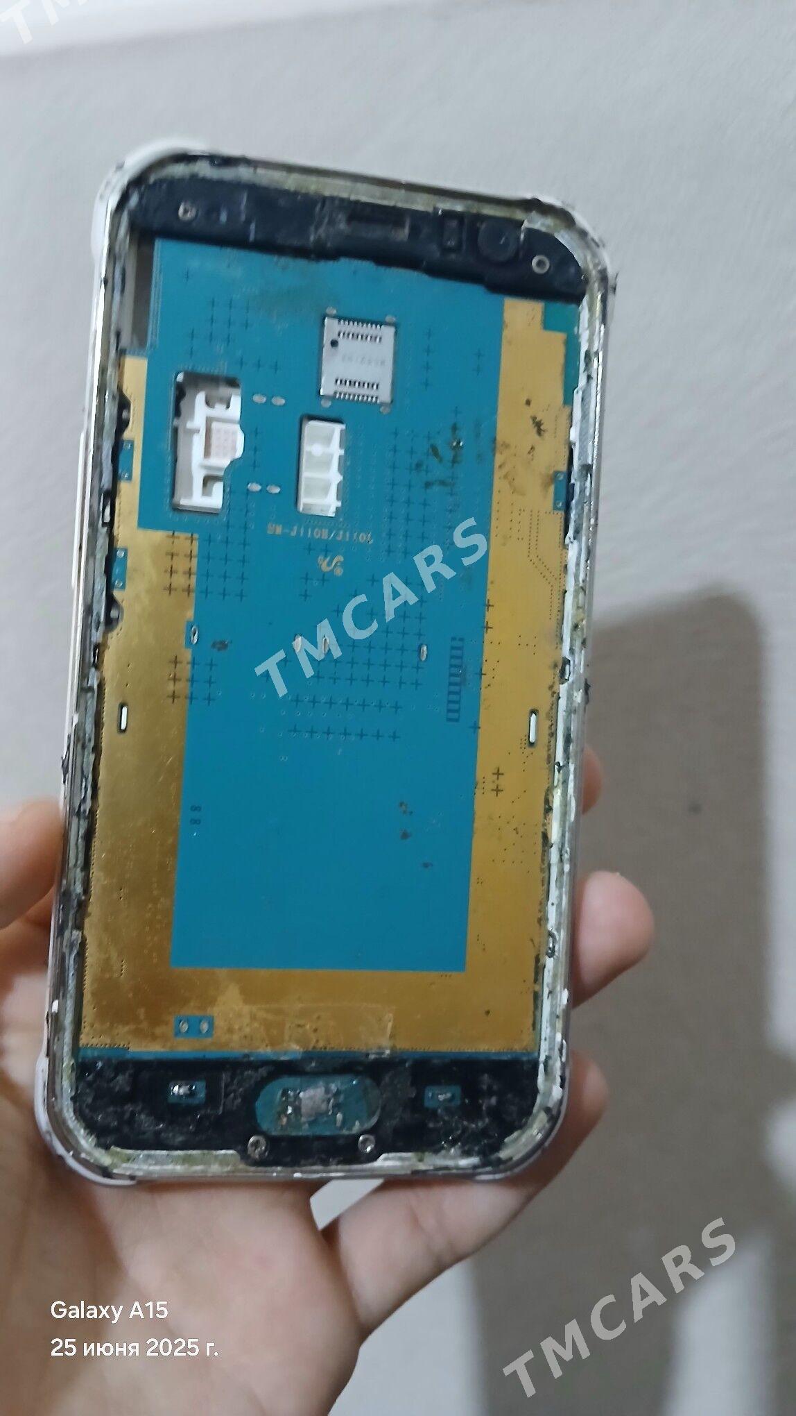 SAMSUNG j1ACE - Мары - img 2