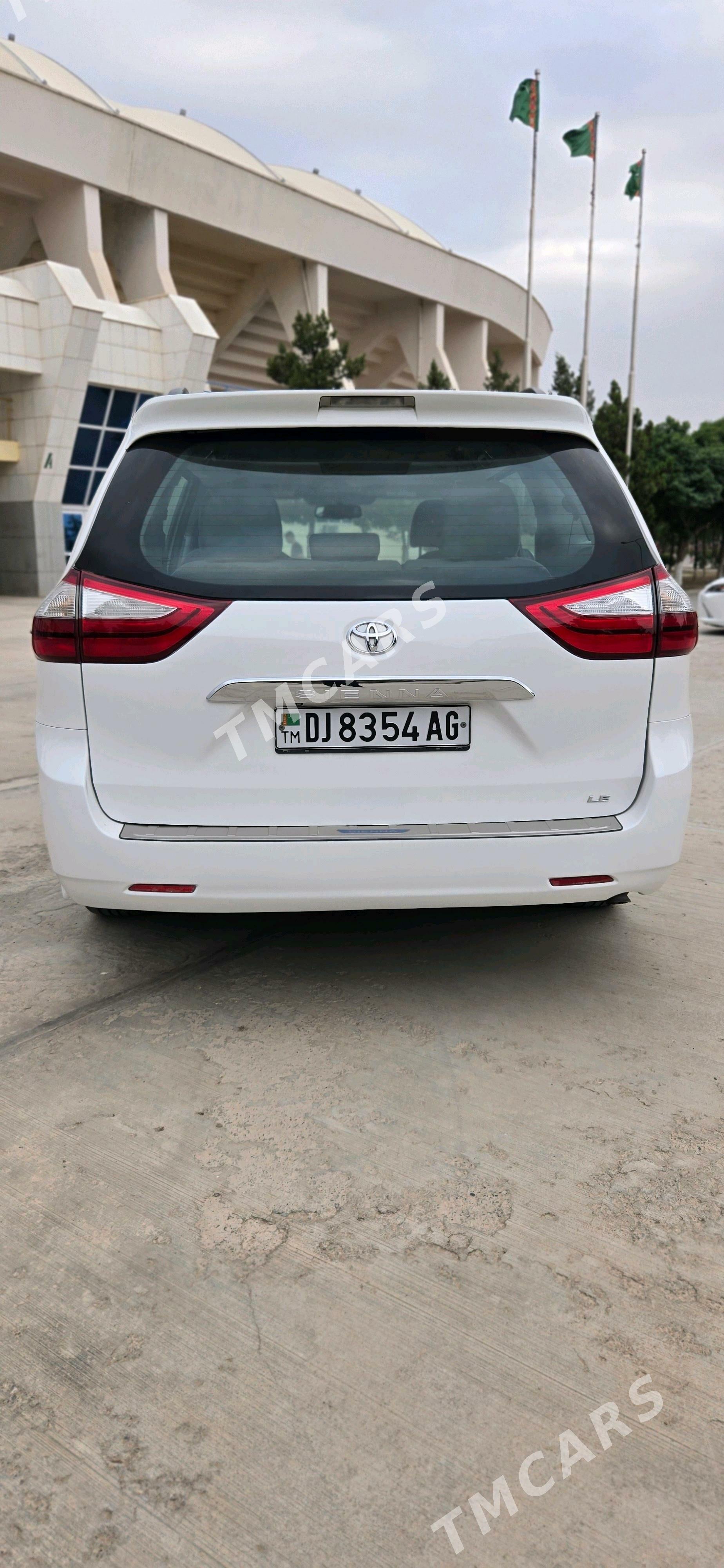 Toyota Sienna 2016 - 325 000 TMT - Türkmenbaşy - img 2
