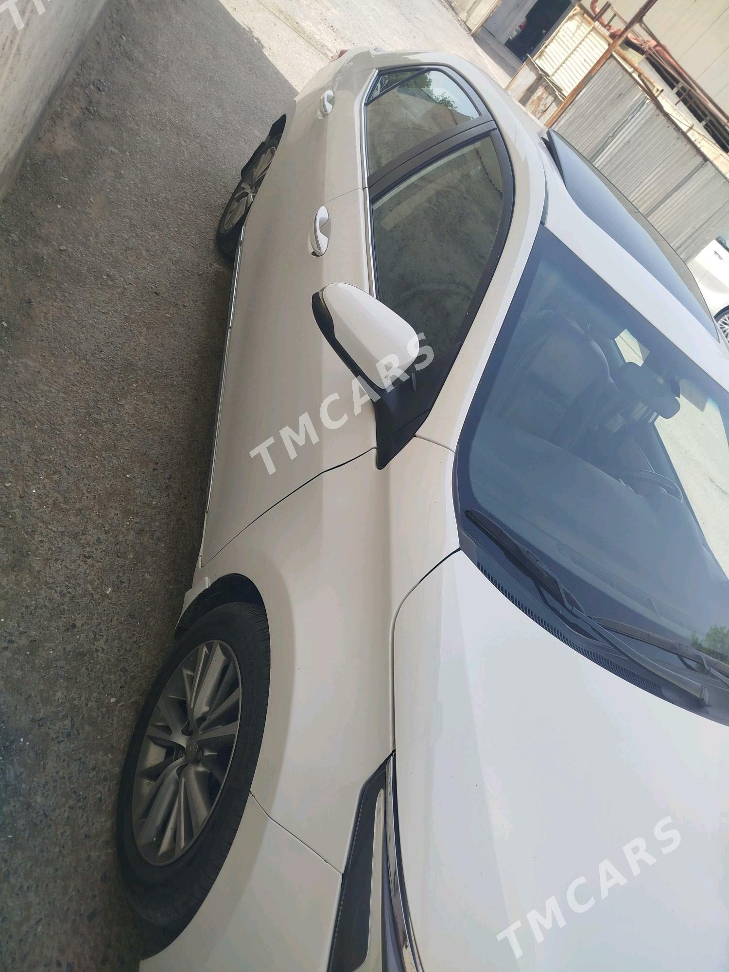 Toyota Corolla 2015 - 234 000 TMT - Ашхабад - img 2
