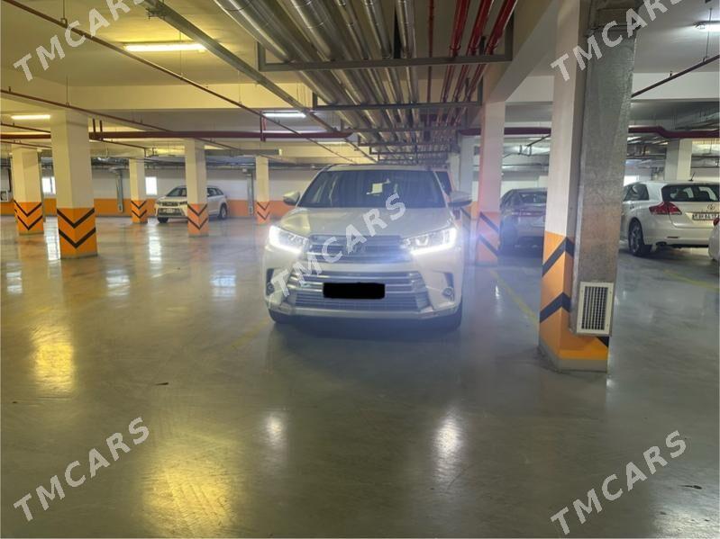 Toyota Highlander 2019 - 485 000 TMT - Ашхабад - img 8