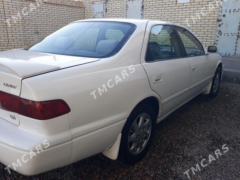 Toyota Camry 1998 - 107 000 TMT - Сакарчага - img 2