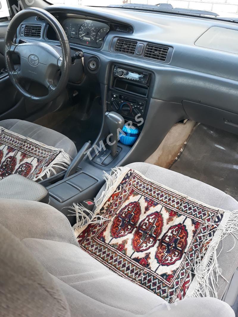 Toyota Camry 1998 - 107 000 TMT - Сакарчага - img 3